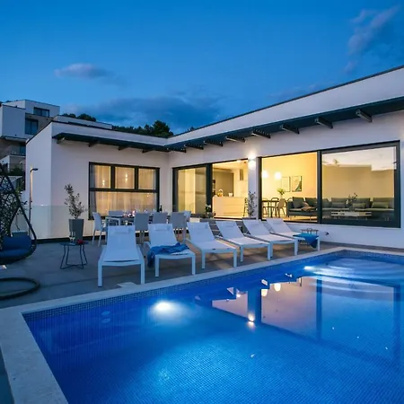 Olive Exclusive - 8 People, Heated Pool, Okrug Gornji, Sea View * Trogir