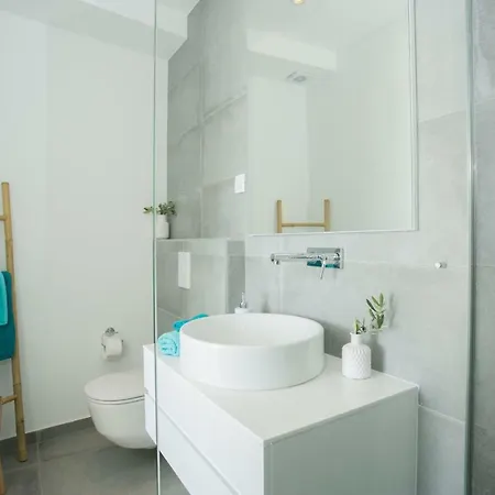 Willa Olive Exclusive - 8 People, Heated Pool, Okrug Gornji, Sea View *