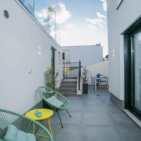 Olive Exclusive - 8 People, Heated Pool, Okrug Gornji, Sea View Willa *