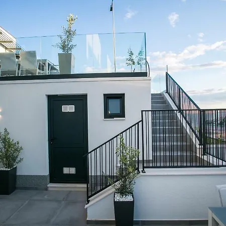 Villa Olive Exclusive - 8 People, Heated Pool, Okrug Gornji, Sea View