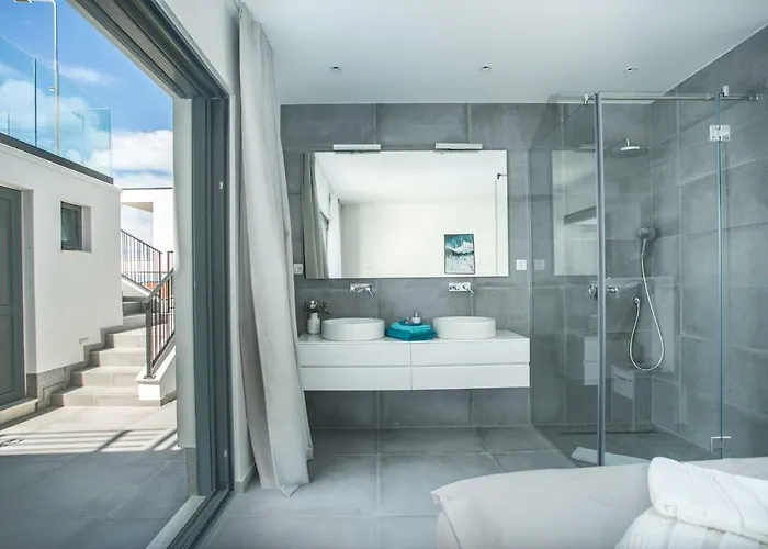 Olive Exclusive - 8 People, Heated Pool, Okrug Gornji, Sea View * 트로기르
