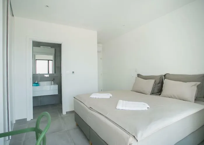 ヴィラ Olive Exclusive - 8 People, Heated Pool, Okrug Gornji, Sea View
