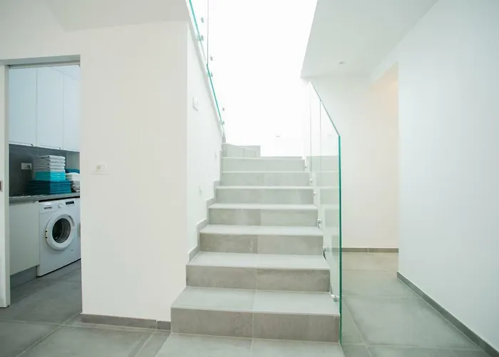 Olive Exclusive - 8 People, Heated Pool, Okrug Gornji, Sea View * 트로기르