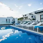 Olive Exclusive - 8 People, Heated Pool, Okrug Gornji, Sea View