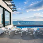 Olive Exclusive - 8 People, Heated Pool, Okrug Gornji, Sea View Vila Trogir