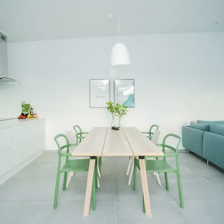 Olive Exclusive - 8 People, Heated Pool, Okrug Gornji, Sea View فيلة *