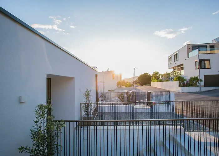 Villa Olive Exclusive - 8 People, Heated Pool, Okrug Gornji, Sea View
