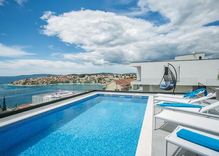 Villa Olive Exclusive - 8 People, Heated Pool, Okrug Gornji, Sea View