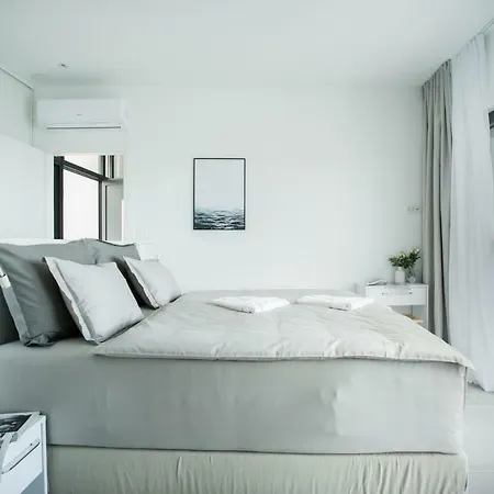 Olive Exclusive - 8 People, Heated Pool, Okrug Gornji, Sea View *