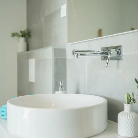 Villa Olive Exclusive - 8 People, Heated Pool, Okrug Gornji, Sea View *