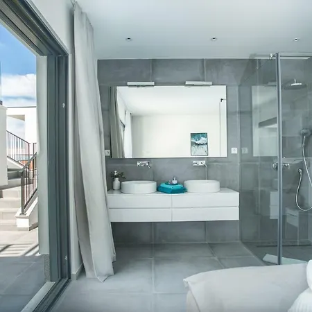 Olive Exclusive - 8 People, Heated Pool, Okrug Gornji, Sea View * Trogir