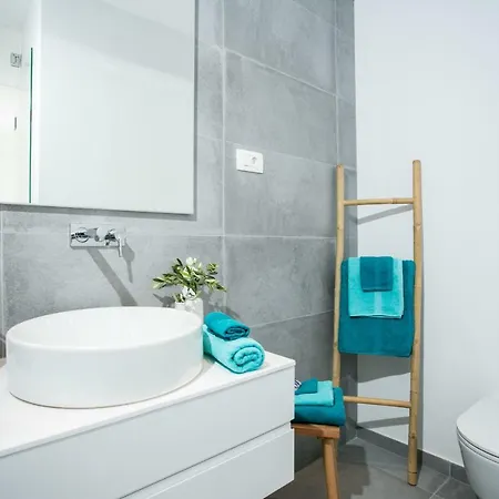 Olive Exclusive - 8 People, Heated Pool, Okrug Gornji, Sea View Villa Trogir